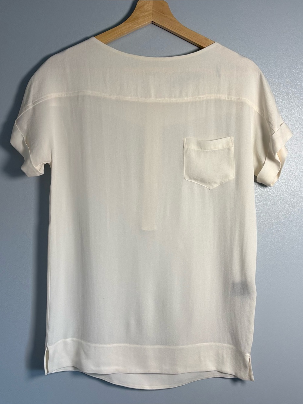L.A.M.B. Gwen Stefani Cream 100% Silk Short Sleeve Pocket Blouse Top Size TP/XS